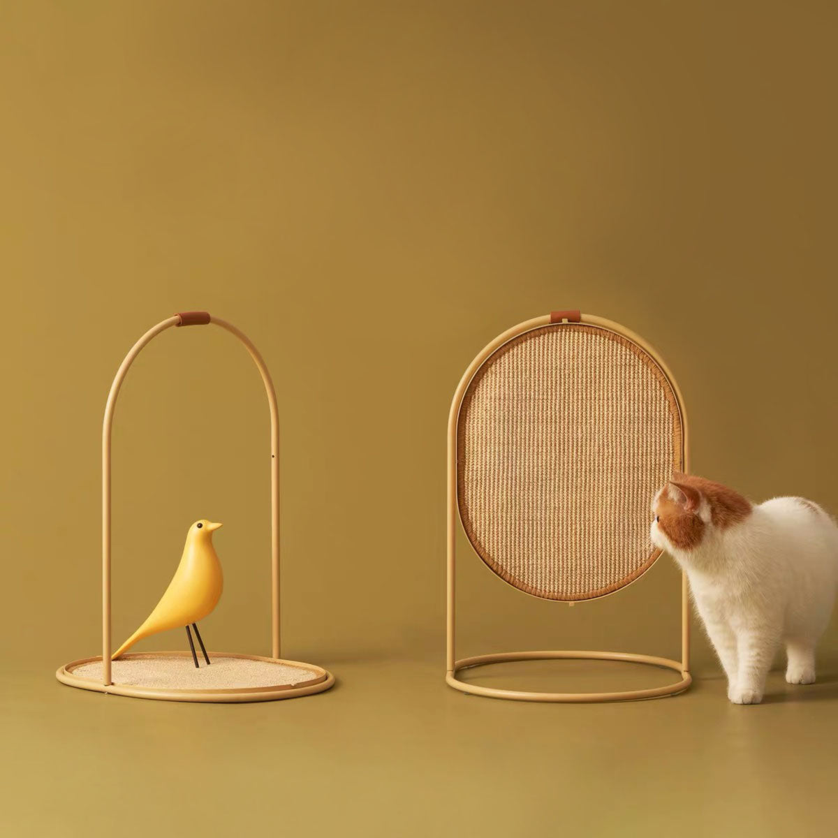 Nook Scratching Board & End Table
